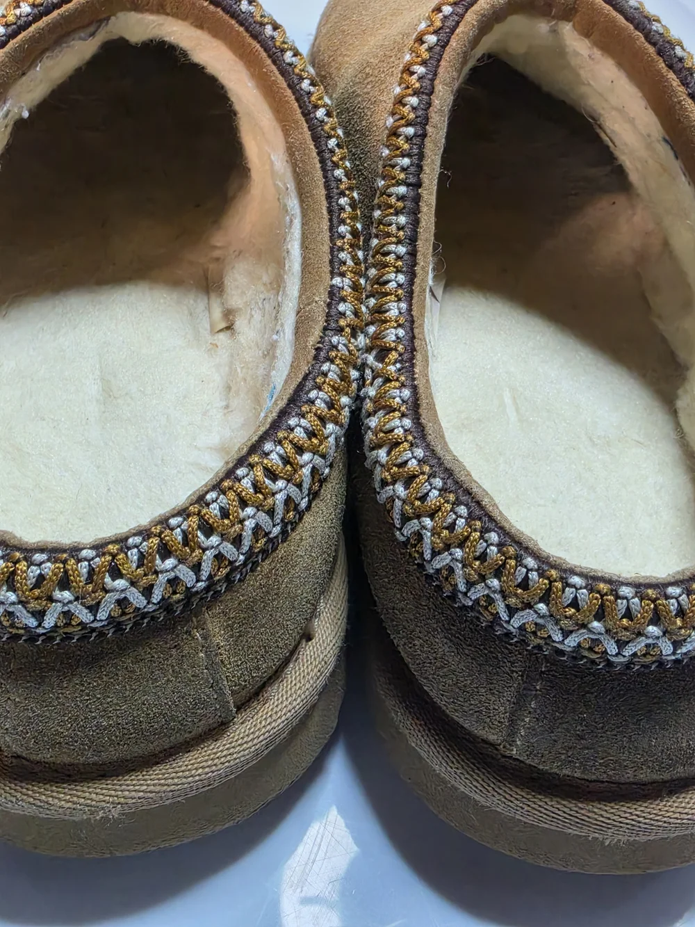 UGG Big Kids Tasman Size 4
